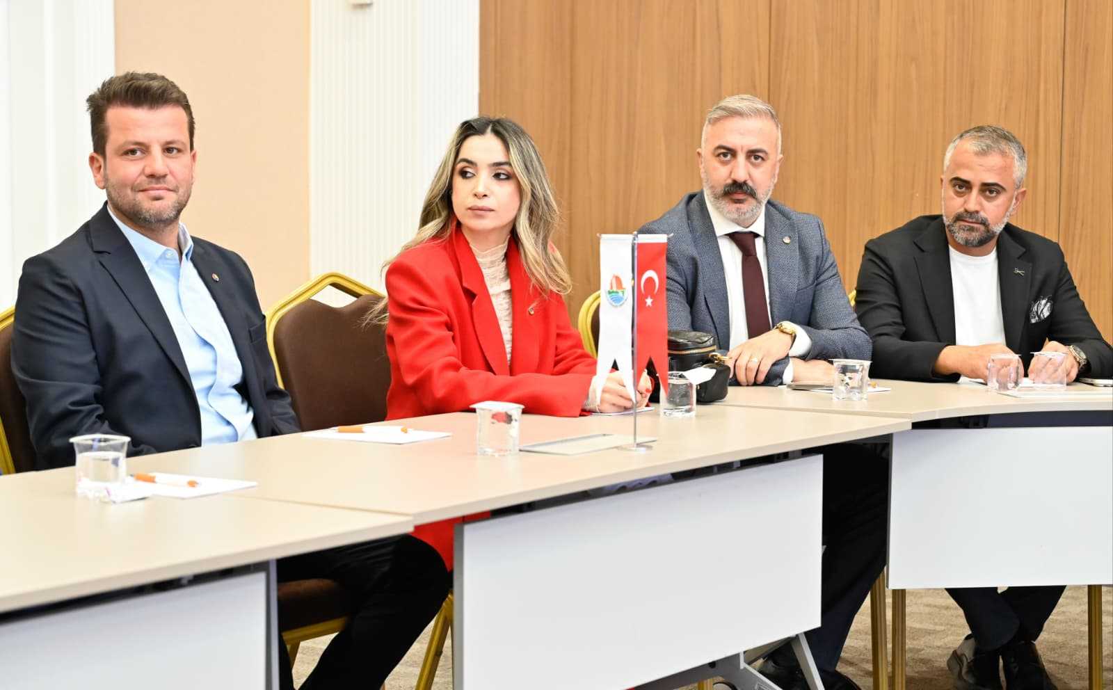 Başkan Sari, Üst ve Bölge Kurulu Toplantısı’na katıldı