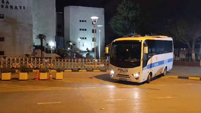 CHP’li eski belediye başkanı ve beraberindeki 14 şüpheli tutuklandı