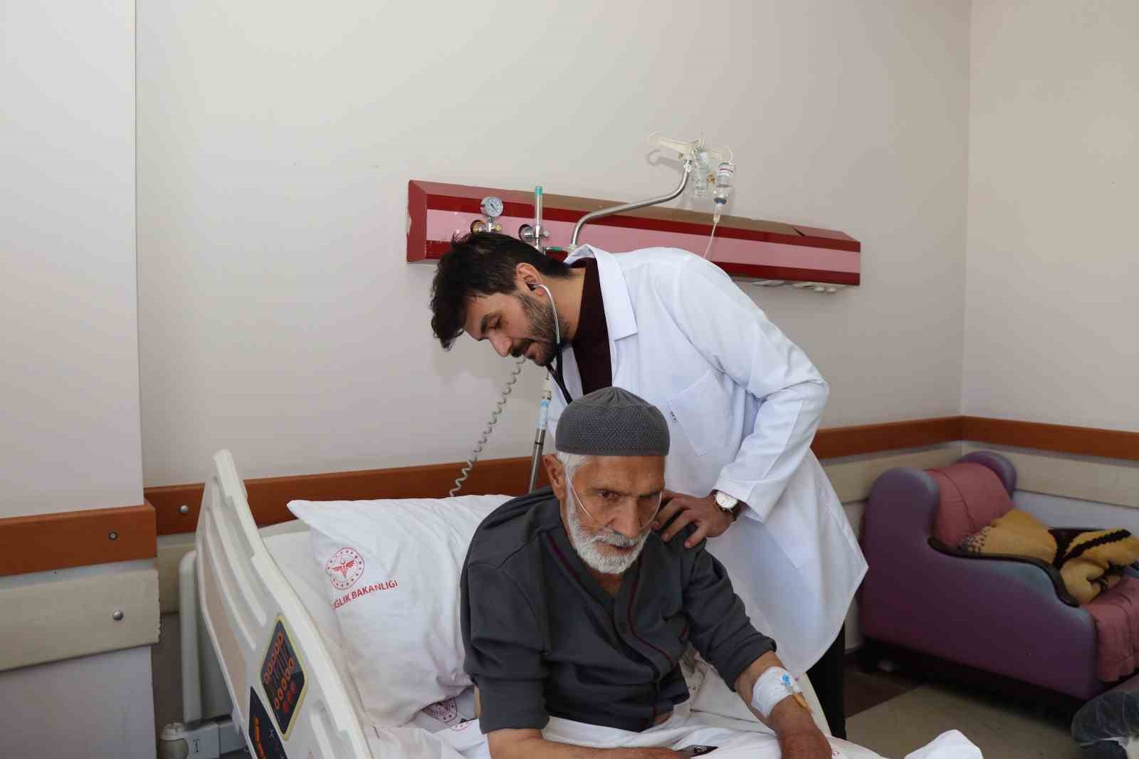 Erzurum’da doktordan hayat kurtaran kritik müdahale