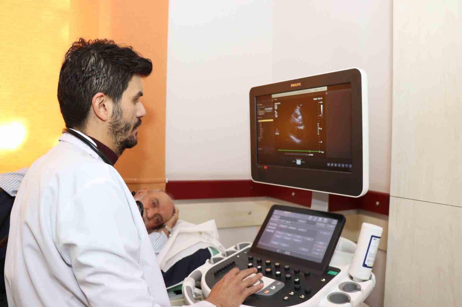 Erzurum’da doktordan hayat kurtaran kritik müdahale