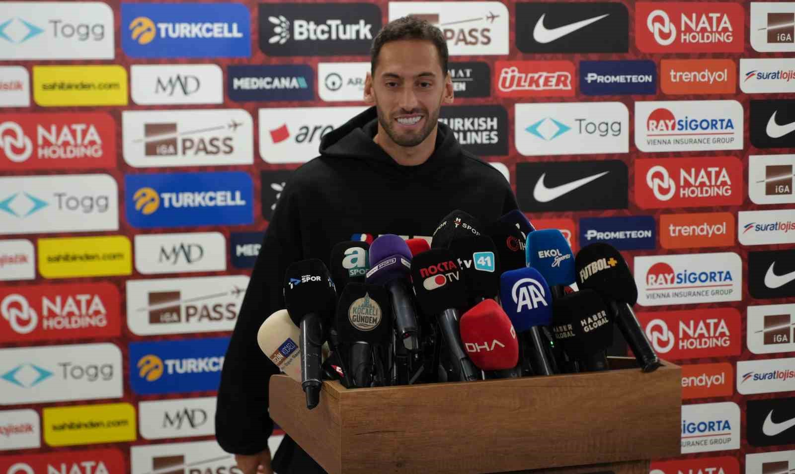 Hakan Çalhanoğlu: 