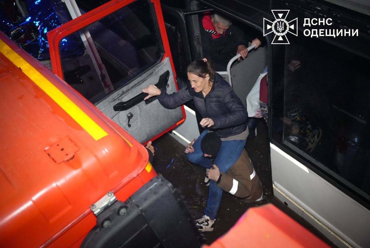 Ukrayna’da sel: 9 ölü