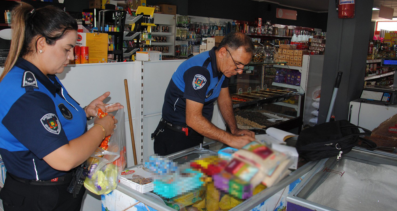 Şanlıurfa’da denetimde skandal: Tarihi geçmiş ve kurtlanmış yüzlerce ürün ele geçirildi