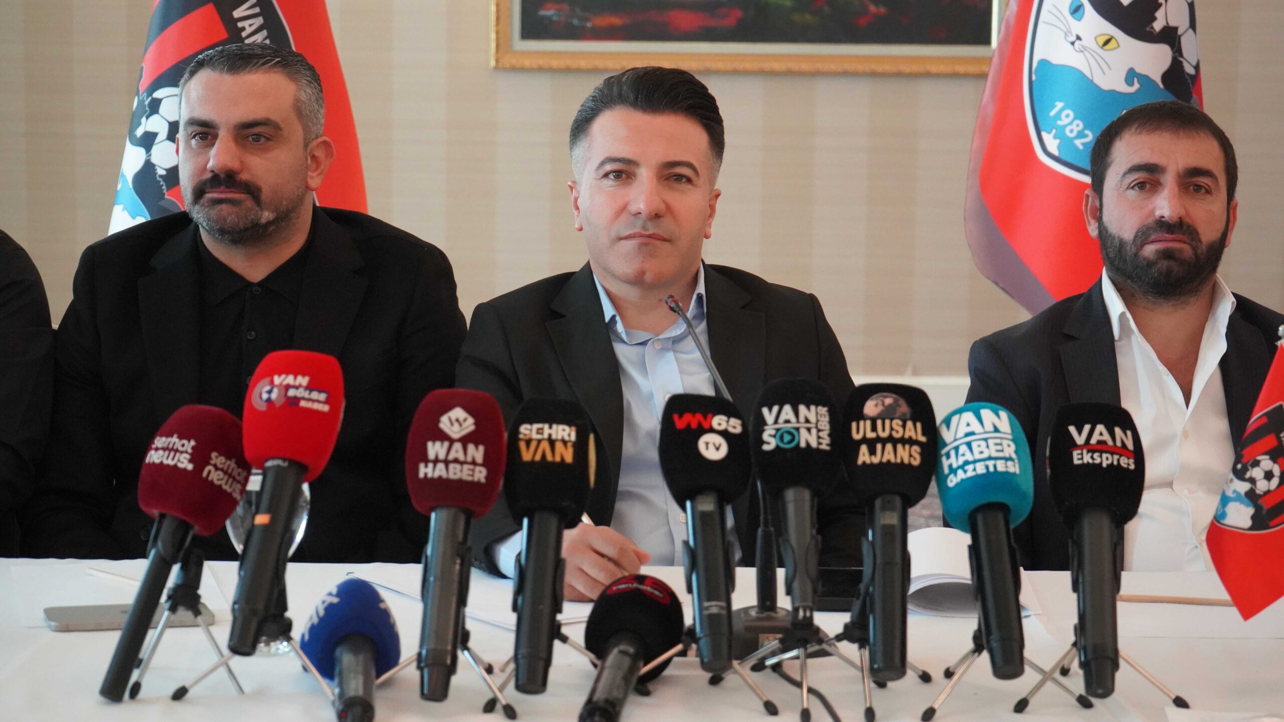 Vanspor Başkanı Temel: “Şeffaflık ve Süper Lig hedefimizden taviz yok”