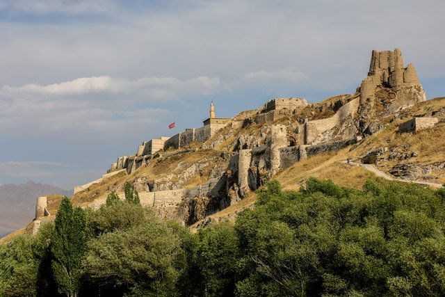 Van Kalesi’ni kim yaptı? Urartulardan kalan tarihi eser