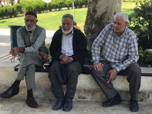 Yaşlılar gençlik pişmanlıklarını anlattı: “Bir daha genç olsam…”