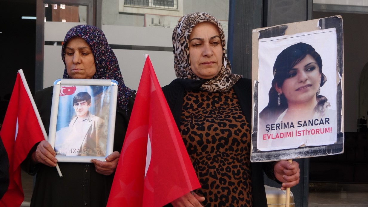 Vanlı anneler 110 haftadır evlat nöbetinde