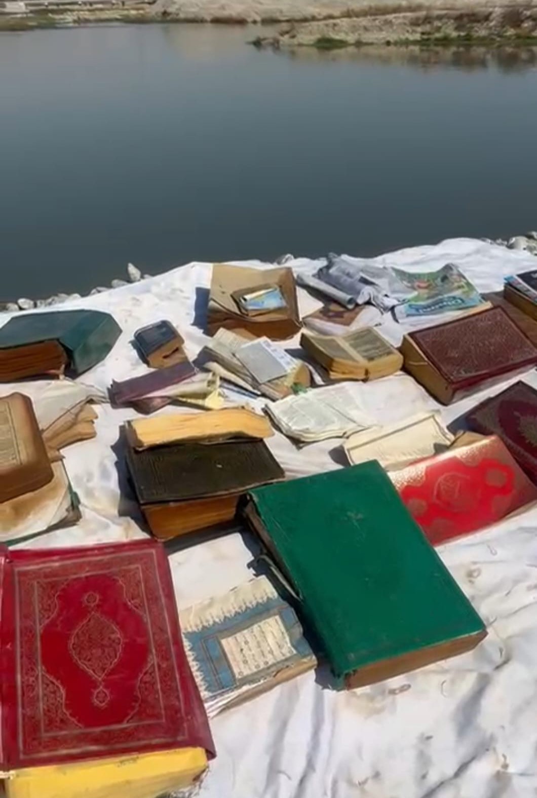 Batman’da çuval içinde çok sayıda dini kitap bulundu