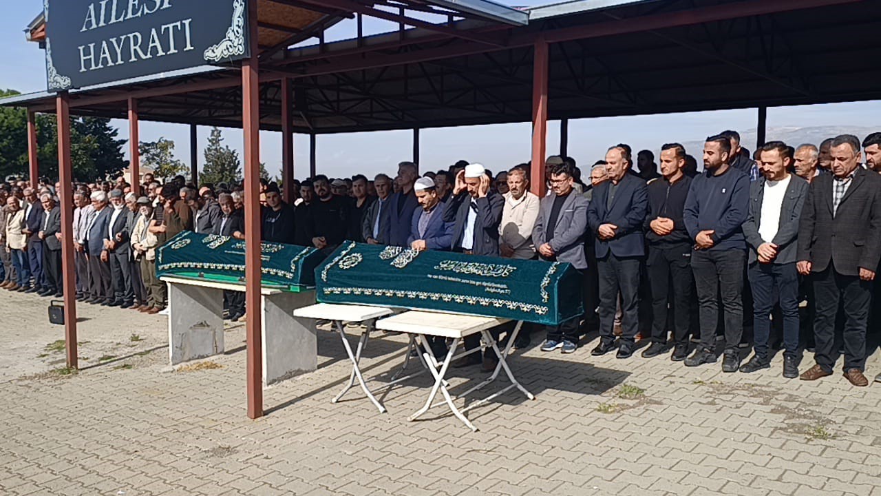 Kahramanmaraş’ta eski koca vahşeti: Eski eş ve kayınvalide yan yana toprağa verildi