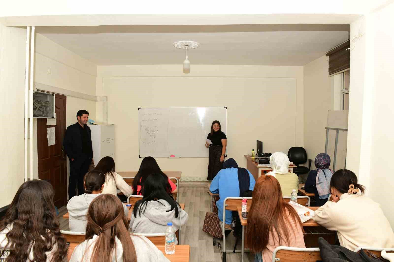 Çatak’ta eğitime yoğun ilgi