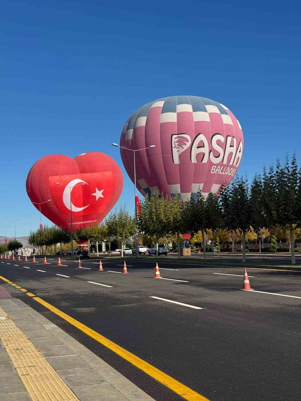 Kapadokya’da üretilen sıcak hava balonları Cumhurbaşkanlığı külliyesinde