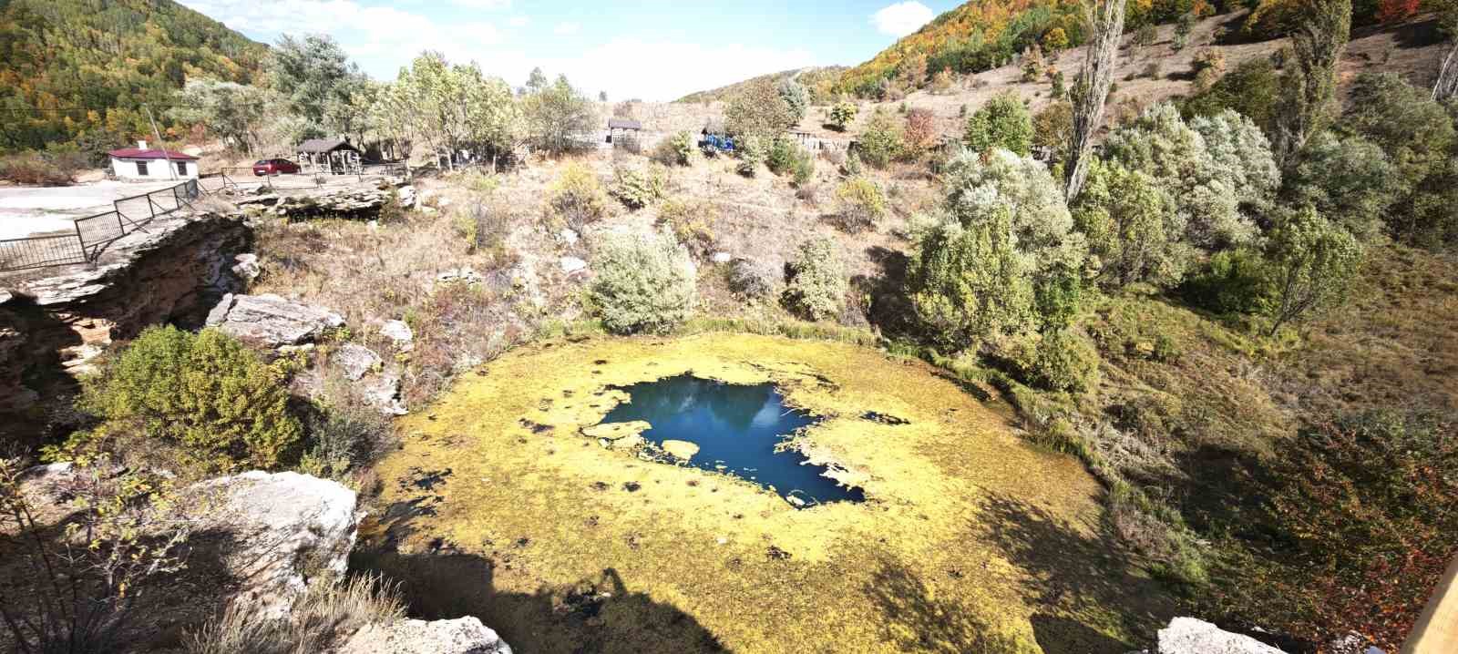 Dipsizgöl’de Sonbahar Büyüsü: Renkler İçinde Saklı Bir Cennet