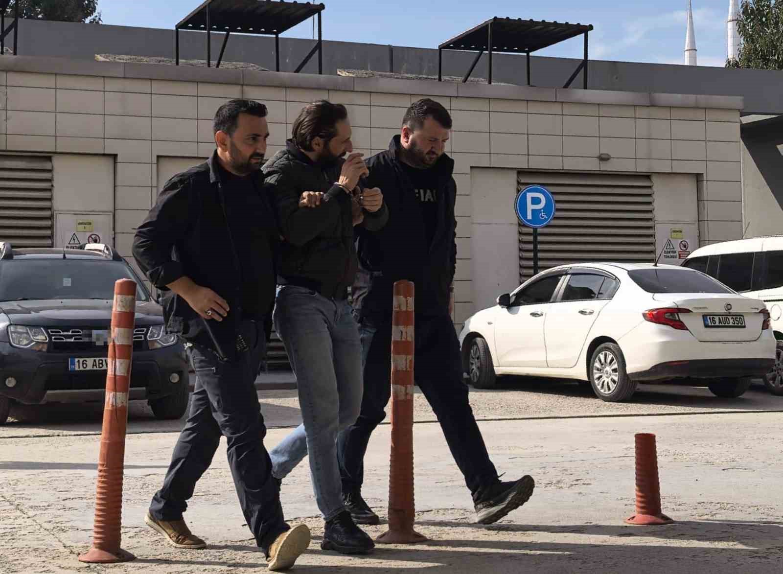 21 yıl hapis cezasıyla aranan şüpheli saklandığı barakada yakalandı