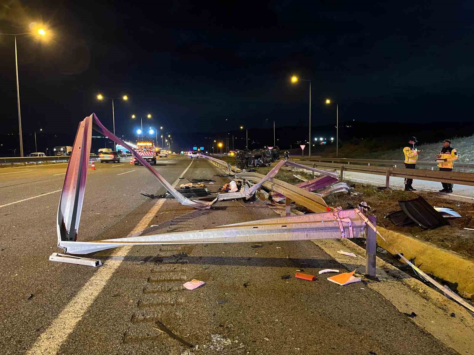Kuzey Marmara Otoyolu’nda feci kaza : 2 ölü, 5 yaralı