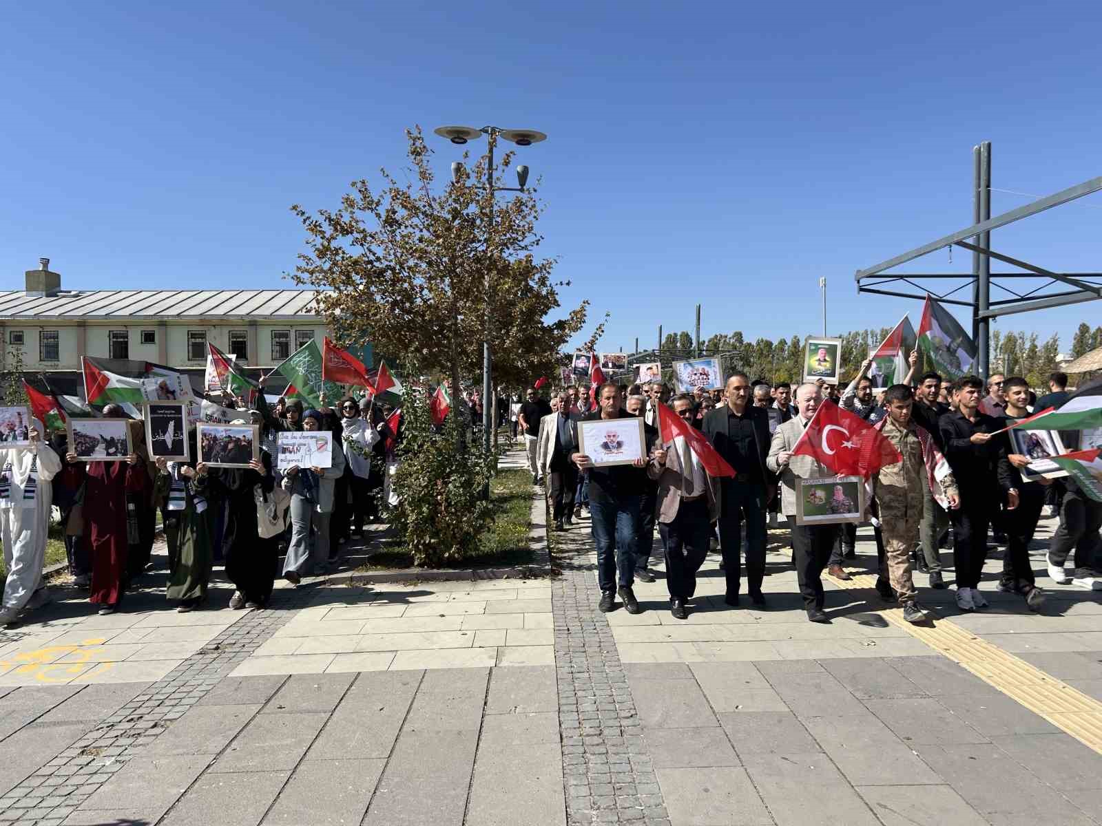 Van YYÜ’den “Gazze Susmuyor” Yürüyüşü