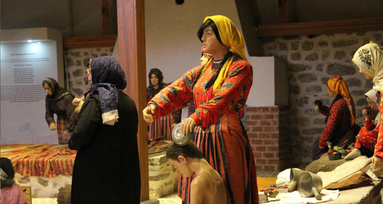 2. Abdülhamid’in yaptırdığı çamaşırhane kadınların emeğini gözler önüne seriyor