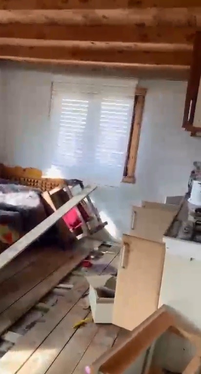 Rize’de Ayılar, Yaylalarda 20 Evi Talan Ederek Zarar Verdi