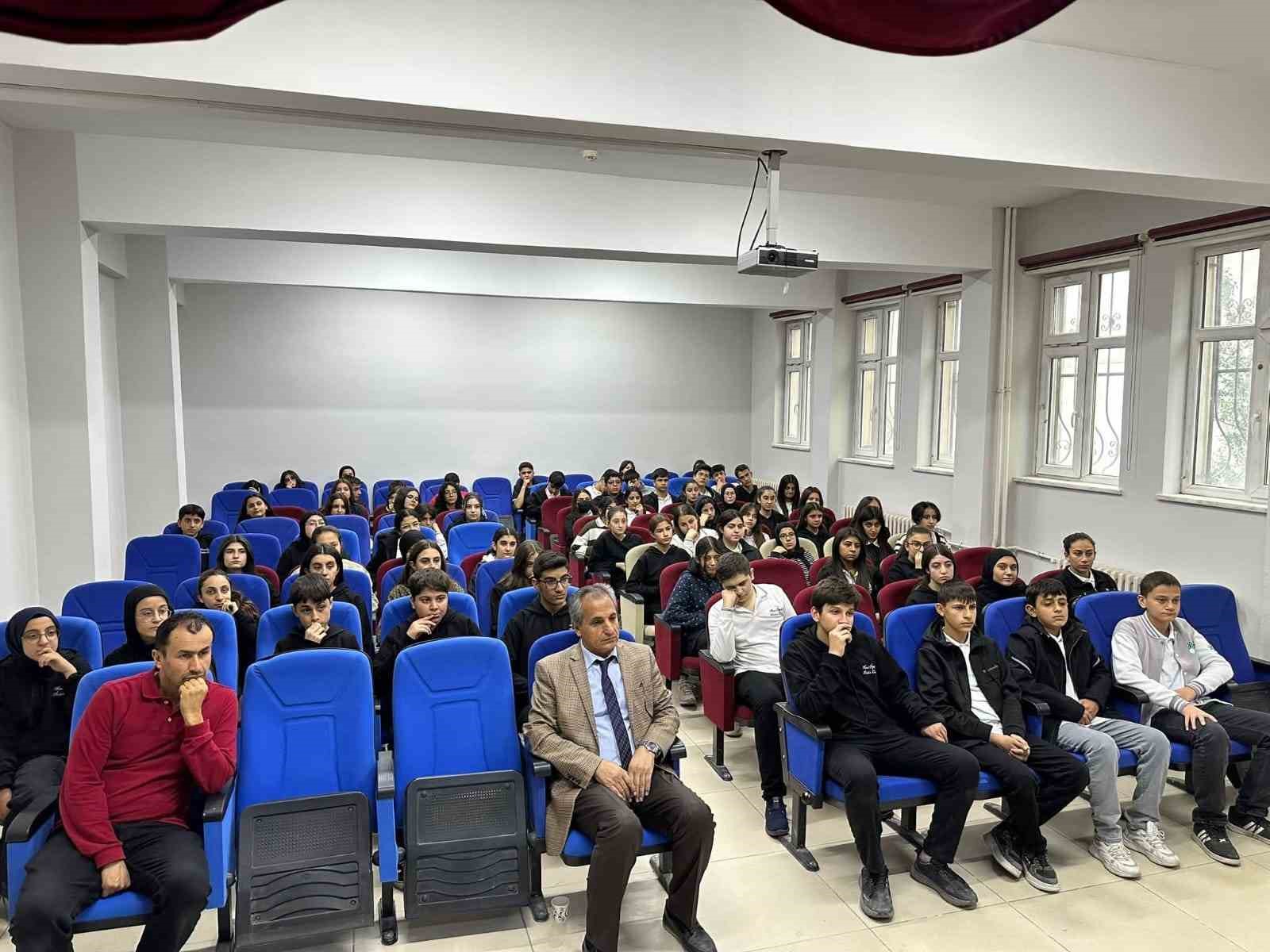 Van İl Müftülüğü’nden “5 Soru ve 5 Cevap” konferansı