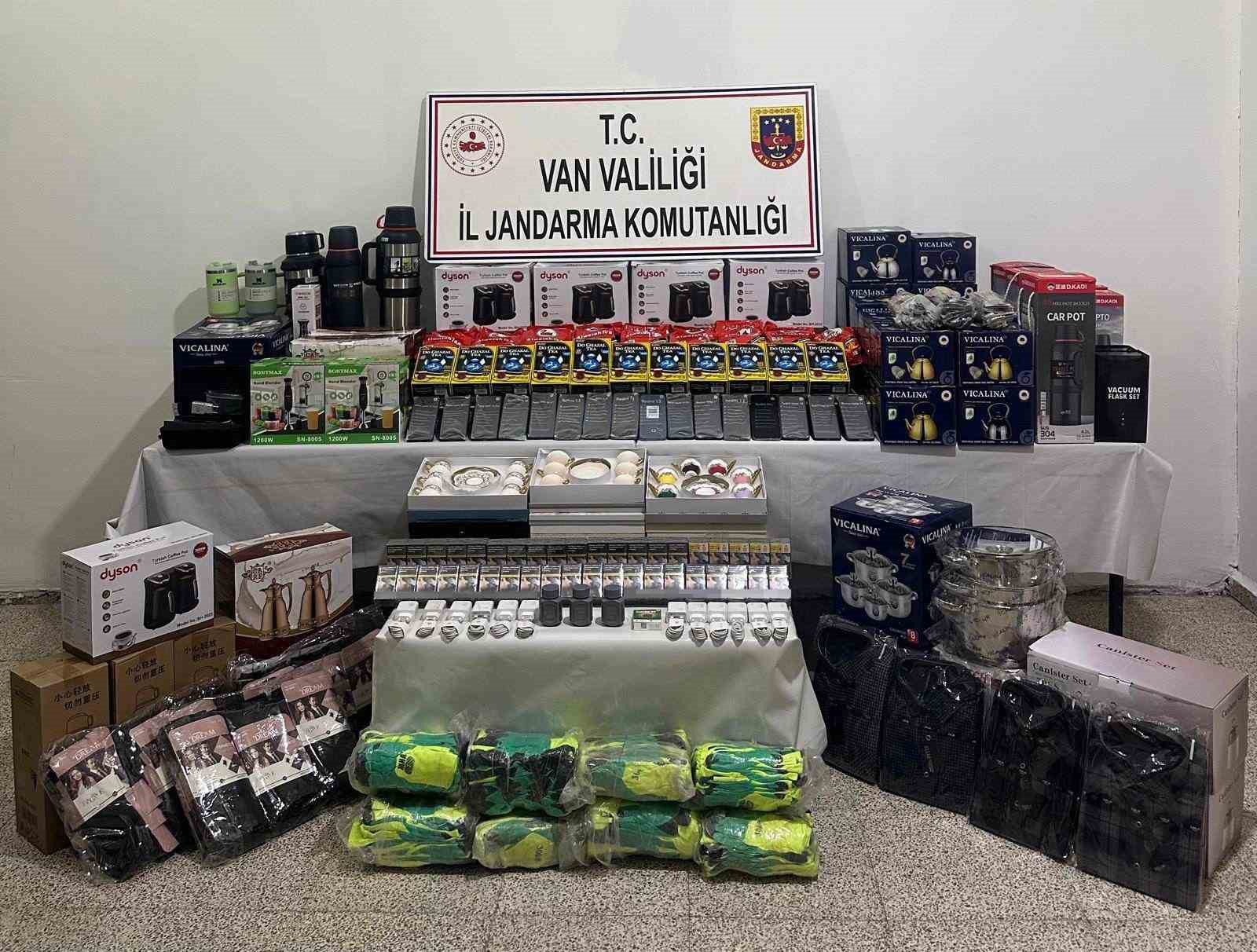 Van’da  kaçak malzeme ele geçirildi