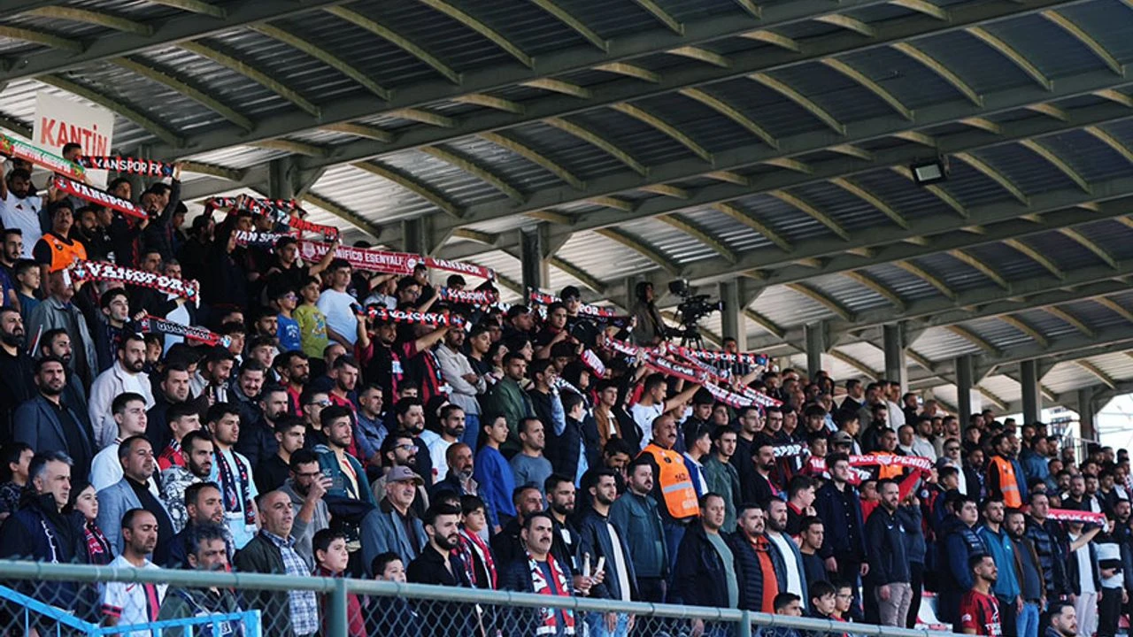 Vanspor, Adana Demirspor’u deplasmanda devirdi!