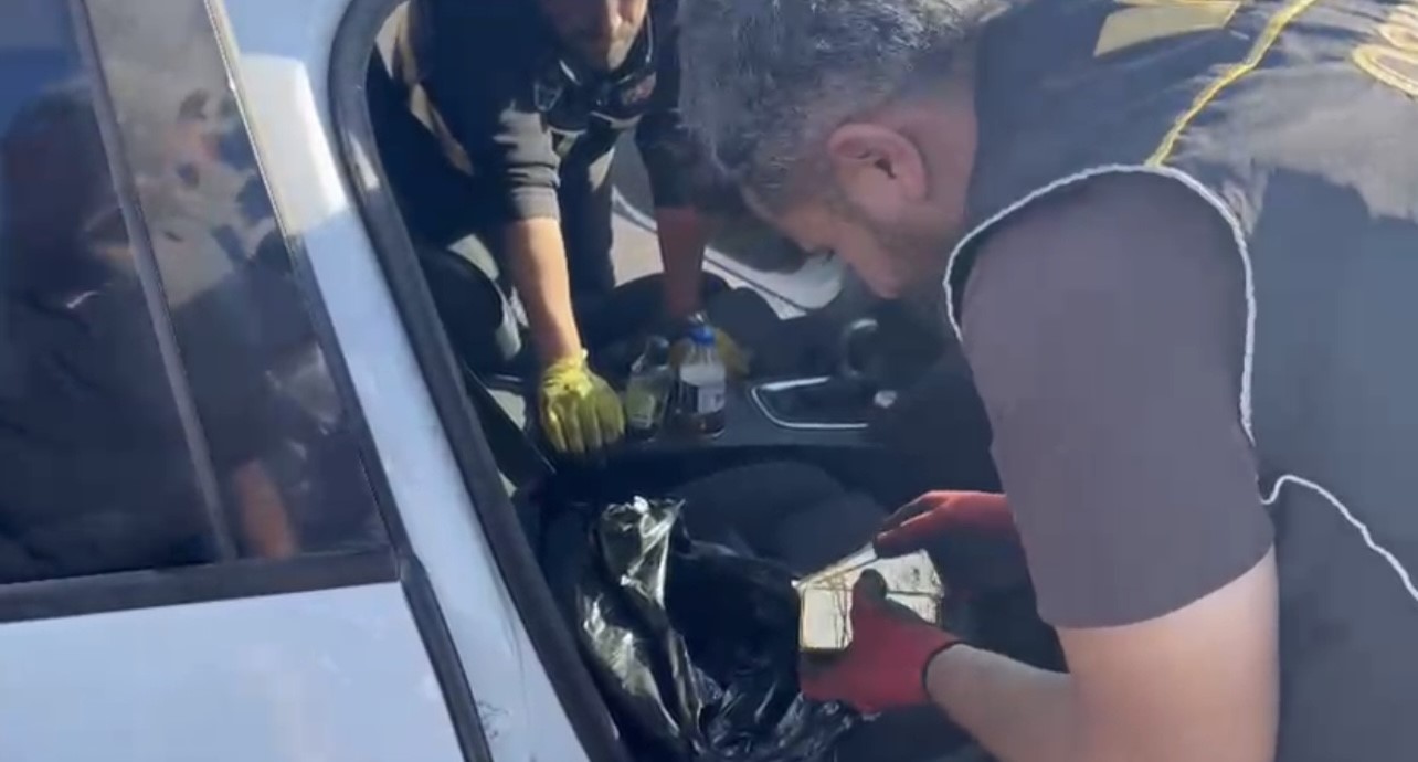 Yasa Dışı Altın Taşıyan 2 Şüpheli Gözaltına Alındı