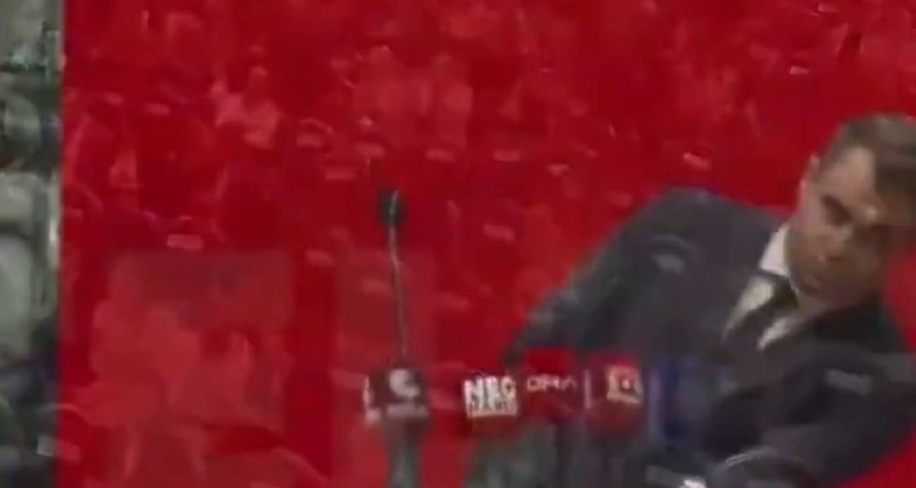 CHP İzmir’de Tek Aday Çağatay Güç, Konuşma Sırasında Bayıldı