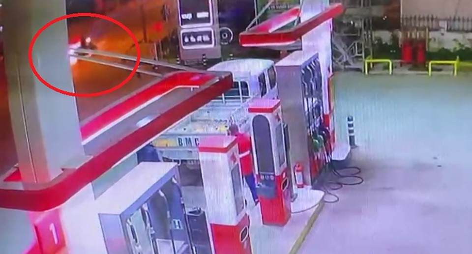 15 yaşındaki ehliyetsiz sürücü kaza yaptı