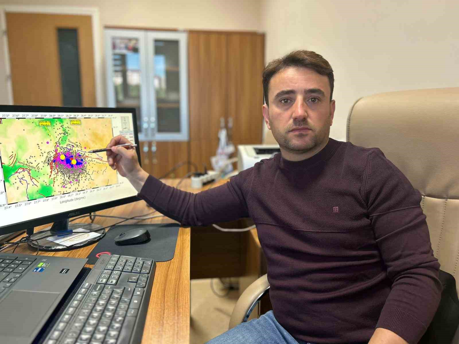 Vanlı akademisyenden deprem uyarısı!