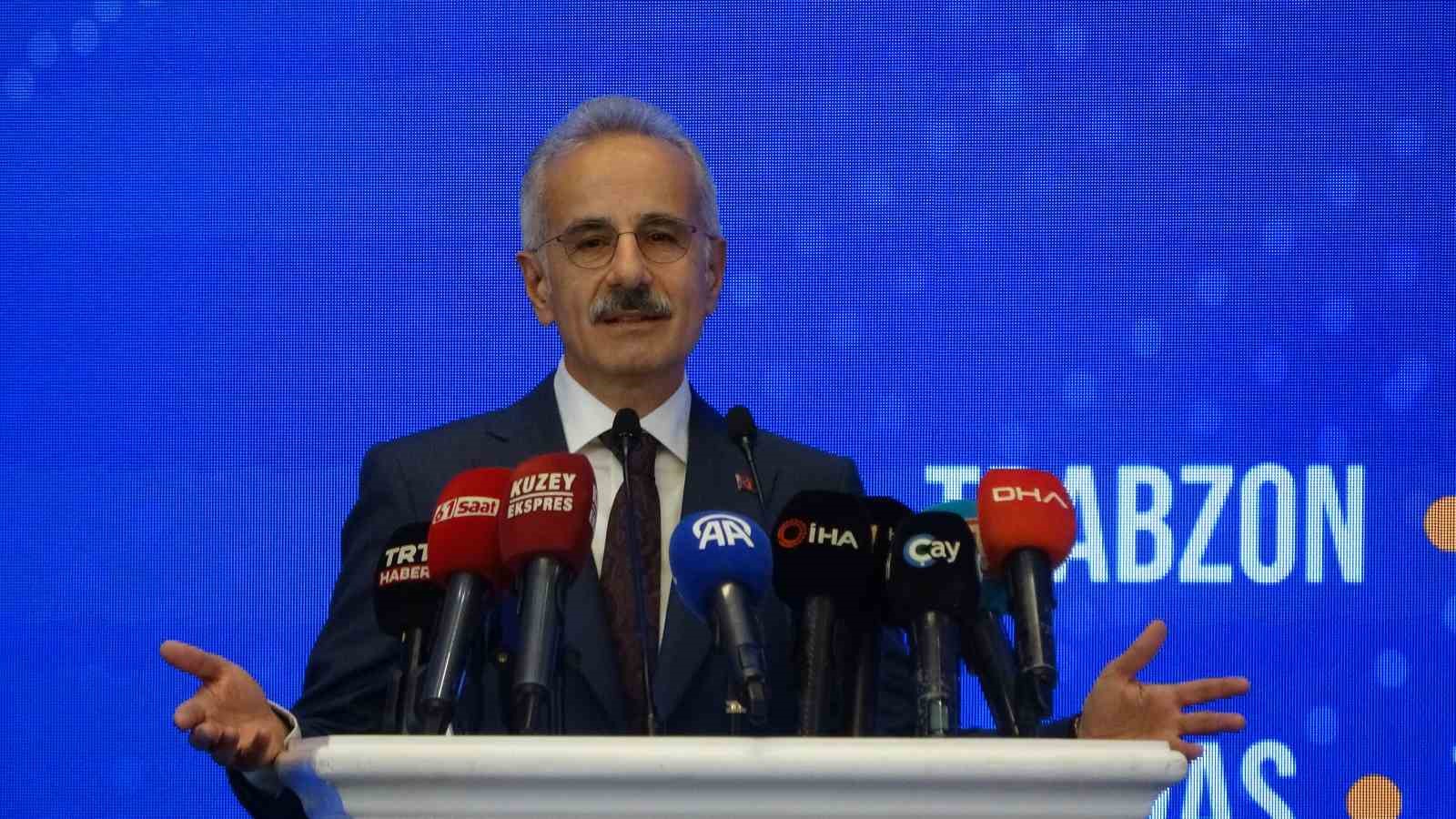 Bakan Uraloğlu: “İlk göreve geldiklerinde 4.7 milyon kullanıcının bilgileri yurt dışına çıkarılmıştır”