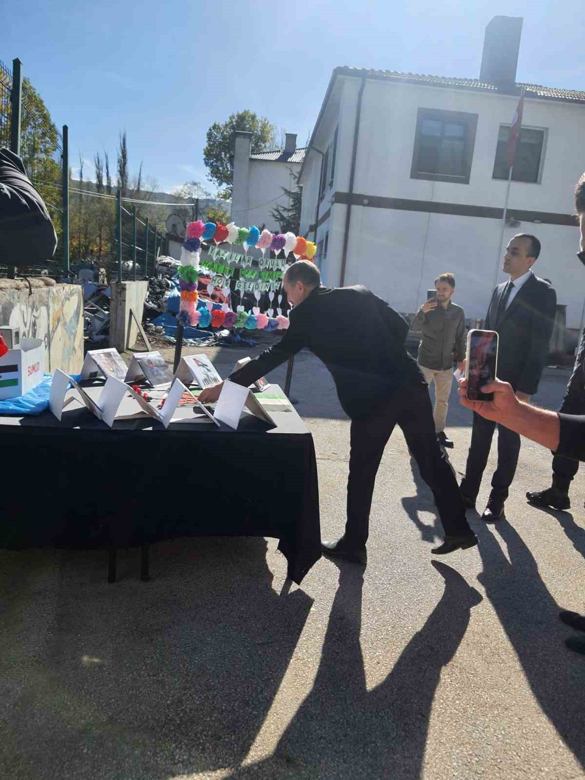 Öğrencilerden Filistin’e anlamlı destek