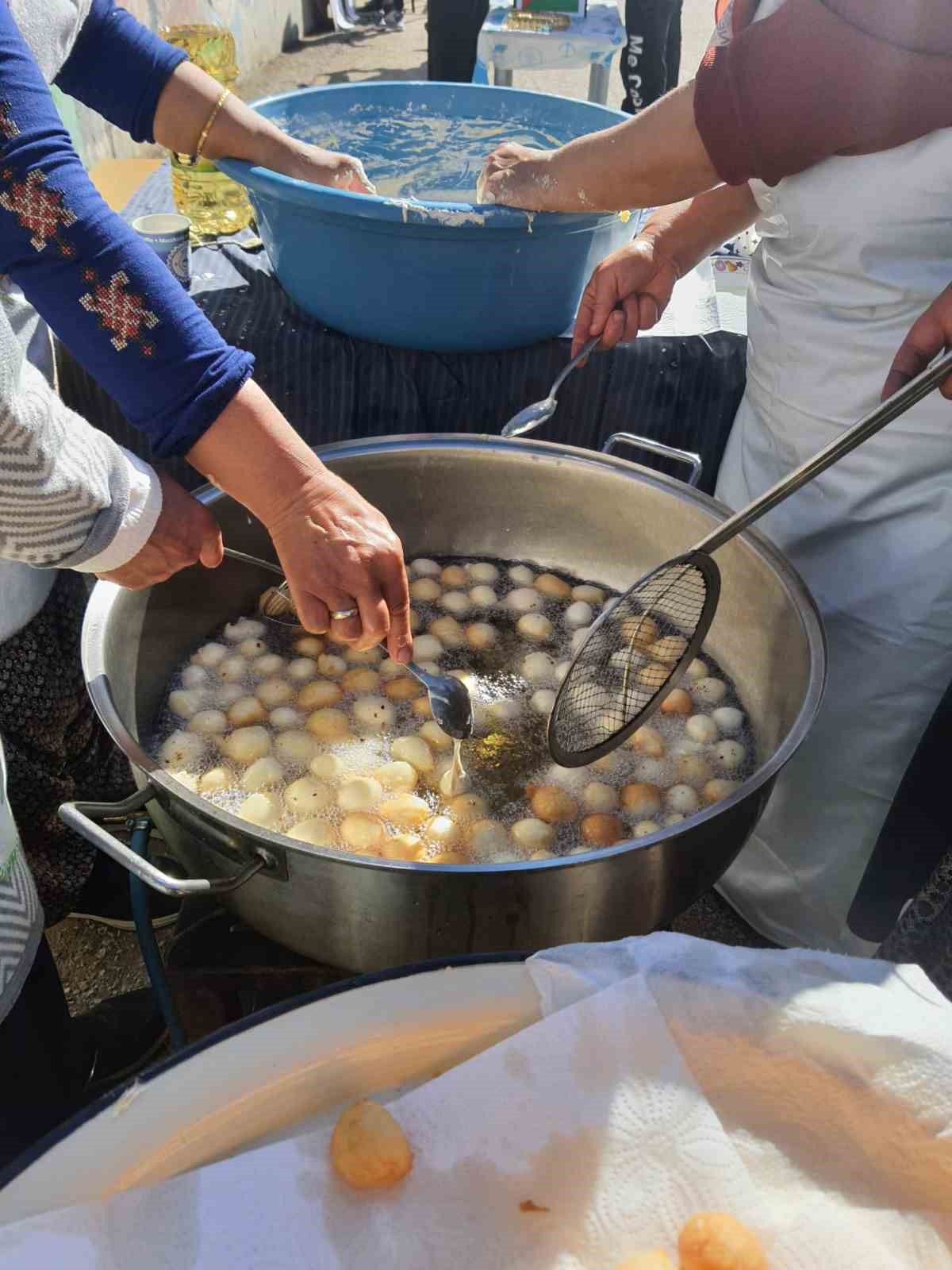 Öğrencilerden Filistin’e anlamlı destek