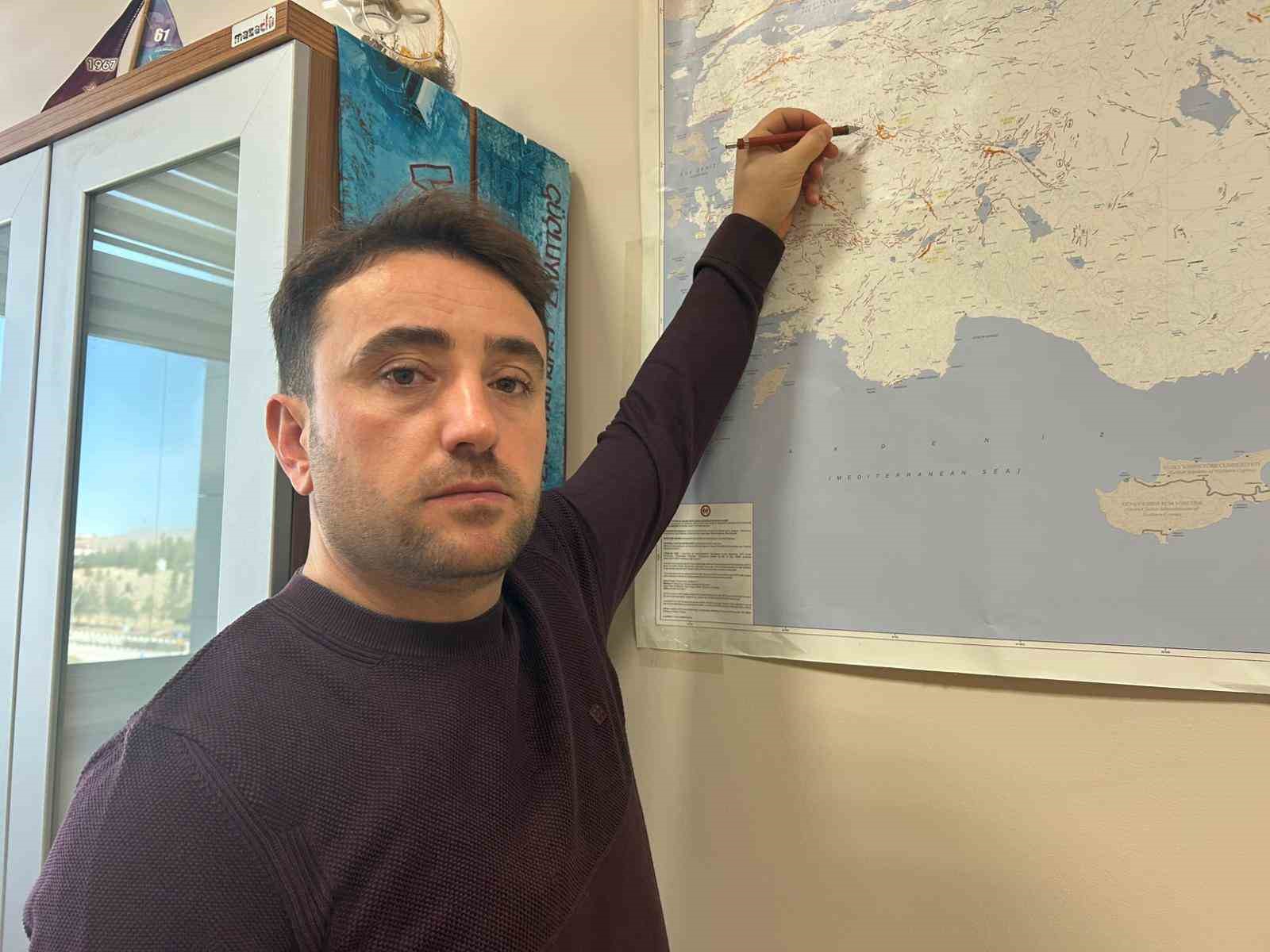 Uzman uyardı: “Balıkesir’de deprem aktiviteleri bir süre daha devam edecek”