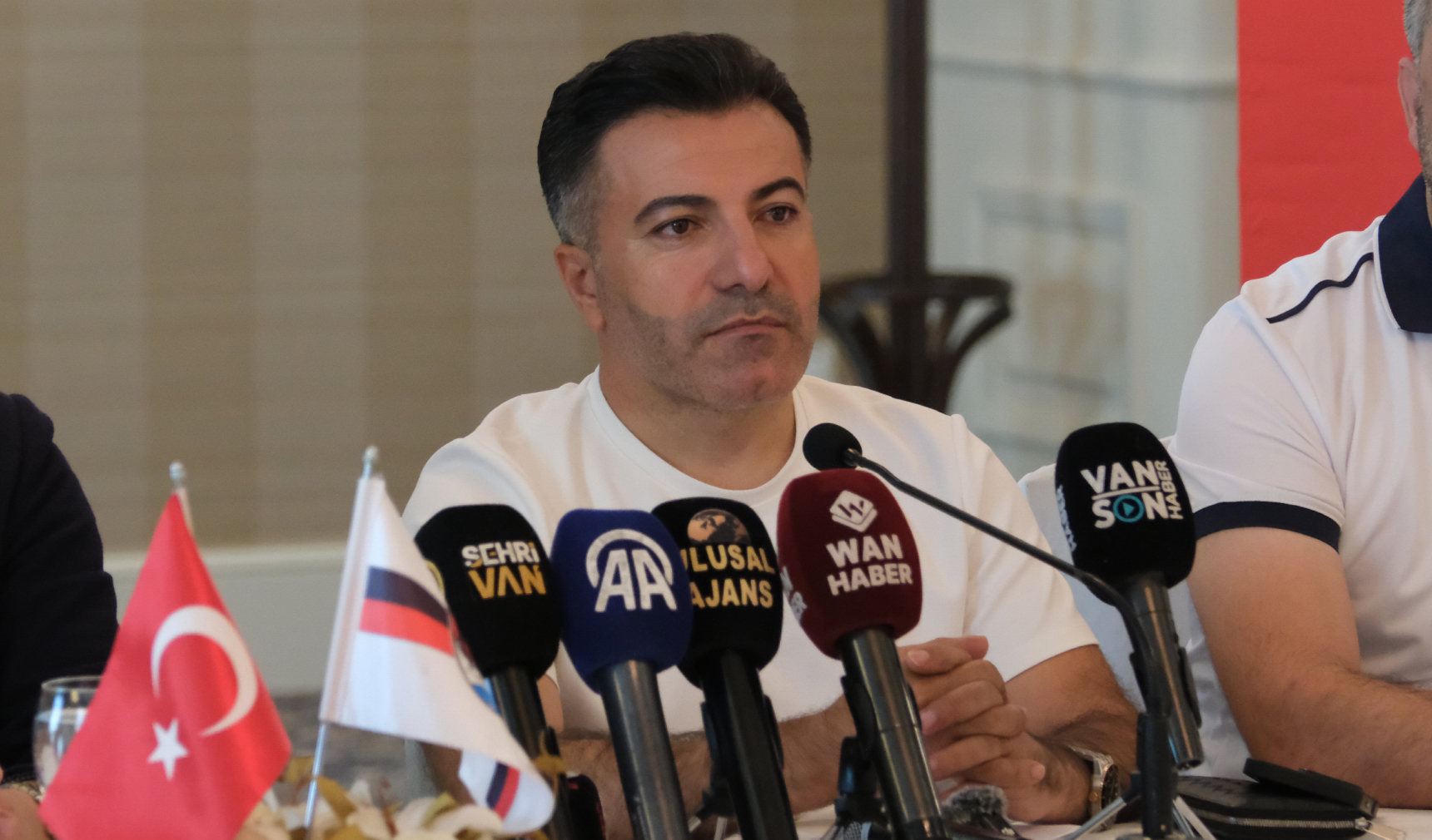 Vanspor FK Başkanı Erol Temel’den açıklama!