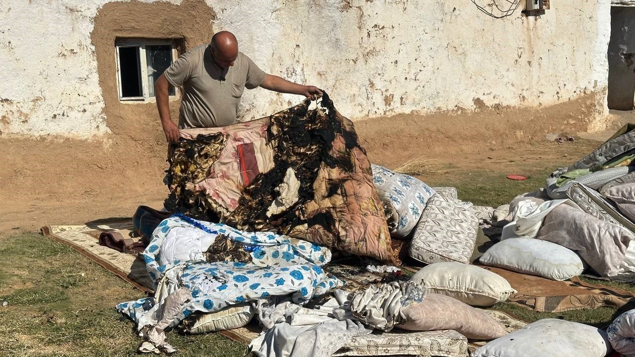 Evdeki eşyalar kendi kendine alev alıyor