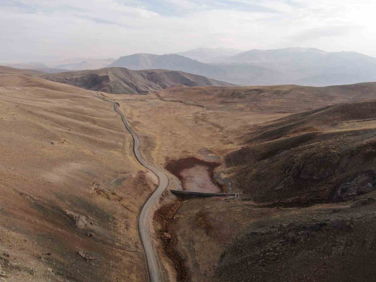 Erek Dağı’nın doğusundaki Antik Urartu Barajı kurudu