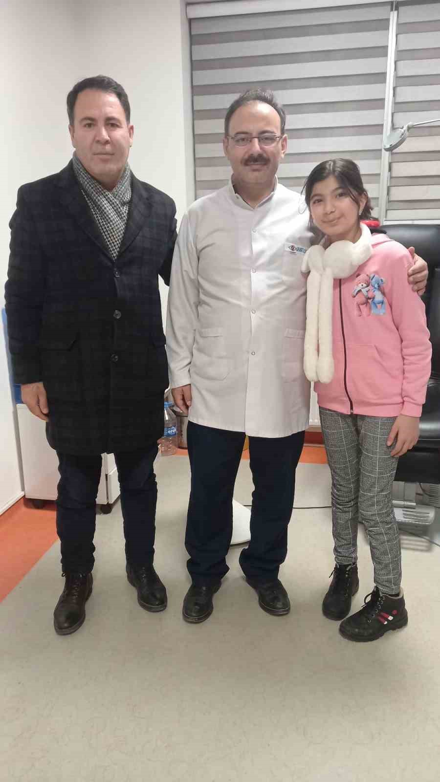 Depremin en karanlık günlerinden doğan ışık: Melike’nin 14 yıllık tedavi yolculuğu