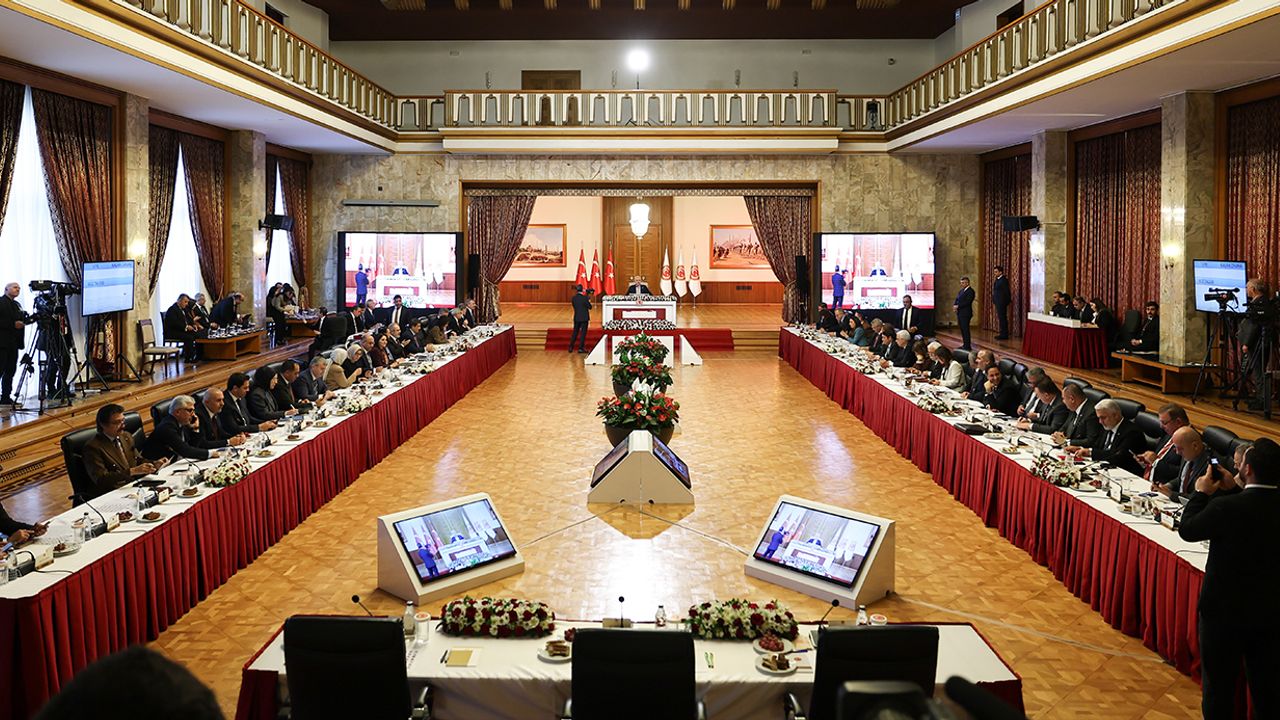 Karar açıklandı: Komisyon İmralı’ya gidiyor