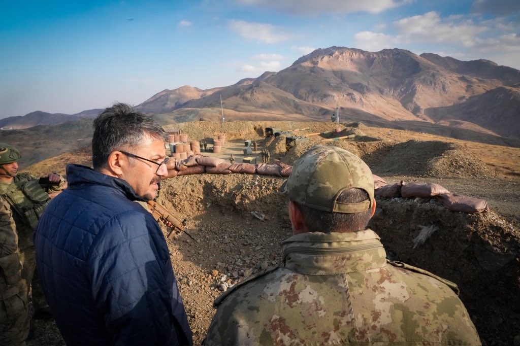2. Ordu Komutanı Korgeneral Topaloğlu sınır noktasında