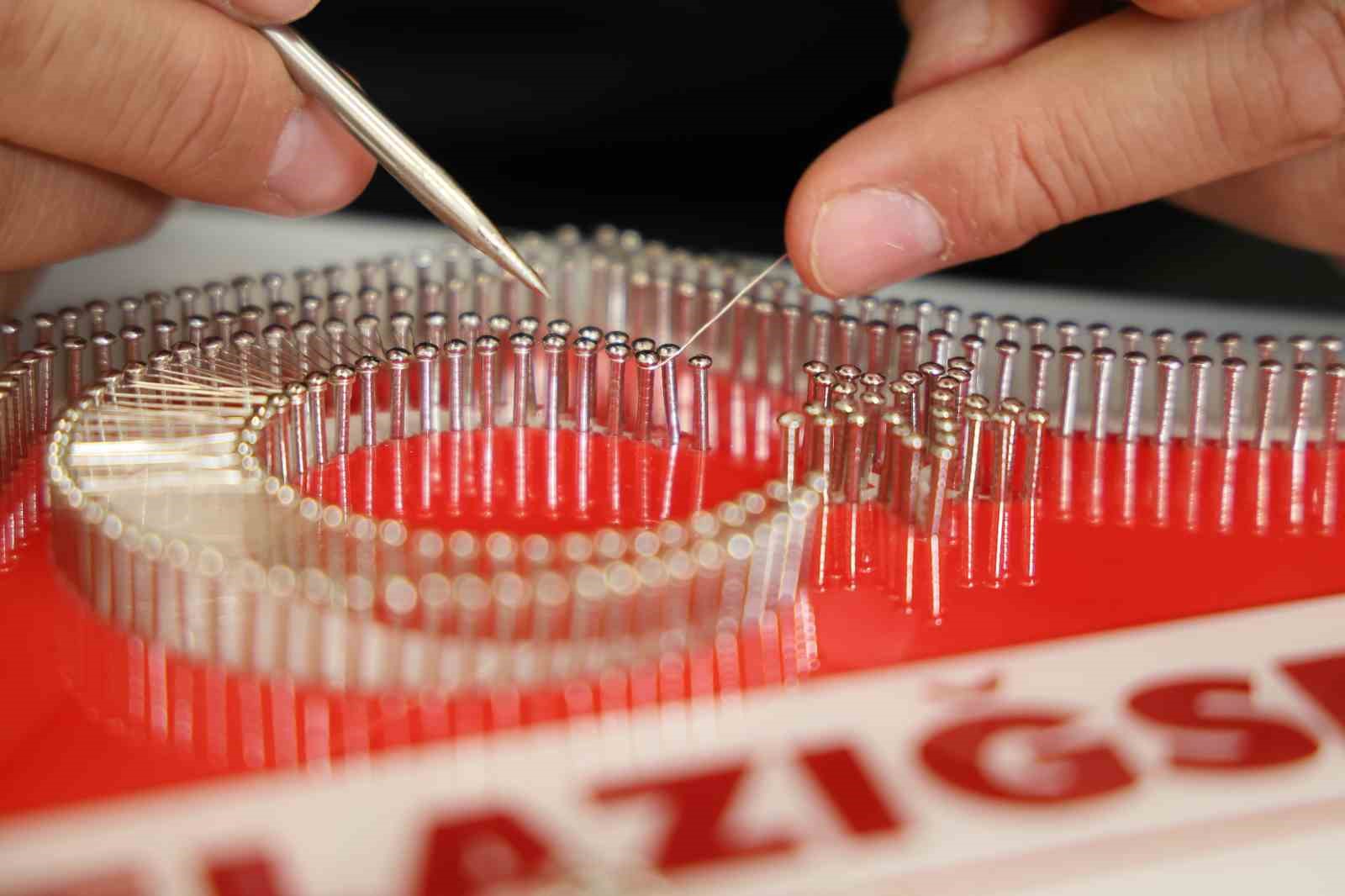 Hobisini sanata dönüştürdü, 500’ü aşkın eseriyle Türkiye’nin sayılı filografi ustalarından biri oldu