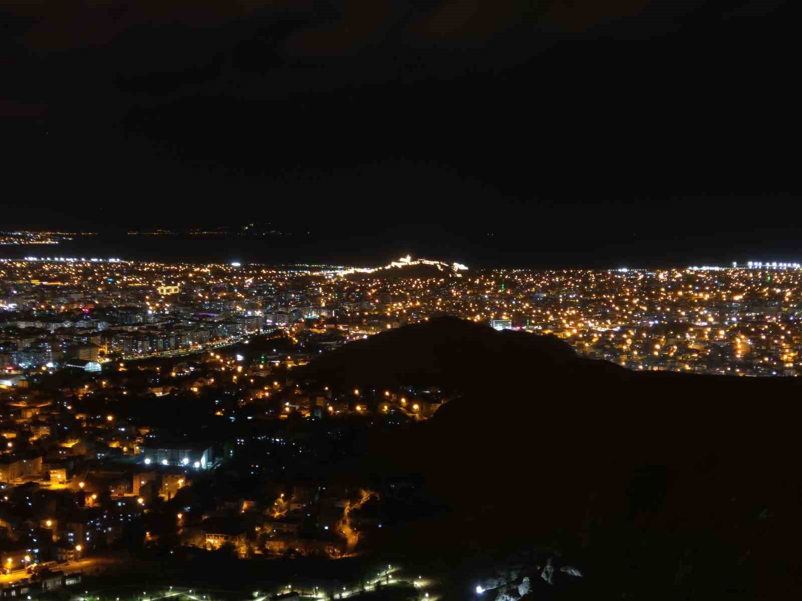 Van semalarında bulut ve ışık şöleni: Gündüz bulutların dansı, akşam büyülü manzaralar