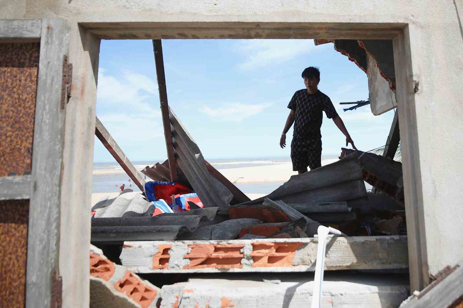 Vietnam’ı vuran Kalmaegi Tayfunu’nda 5 kişi hayatını kaybetti