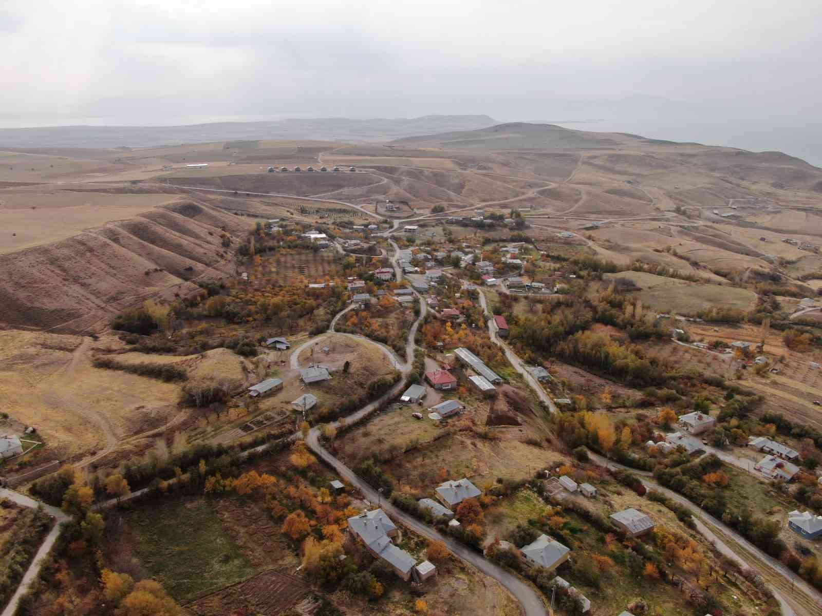 Van’da kartpostallık sonbahar manzaraları