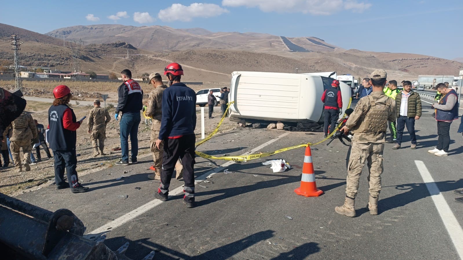Ağrı’da kaza: 1 ölü, 2 ağır yaralı