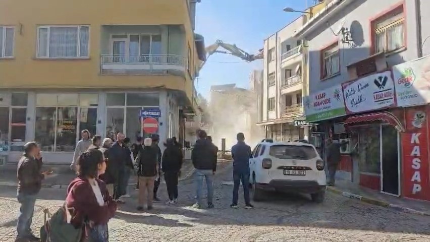 Balıkesir Sındırgı’da 4.9 büyüklüğünde deprem