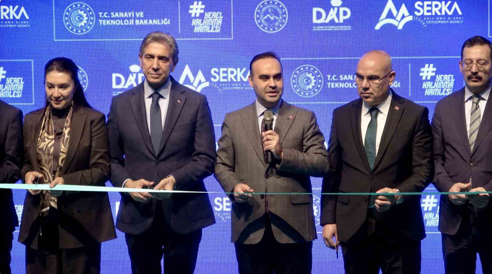 Bakan Kacır: “Türkiye Yüzyılı’nı kararlılıkla inşa ediyoruz”