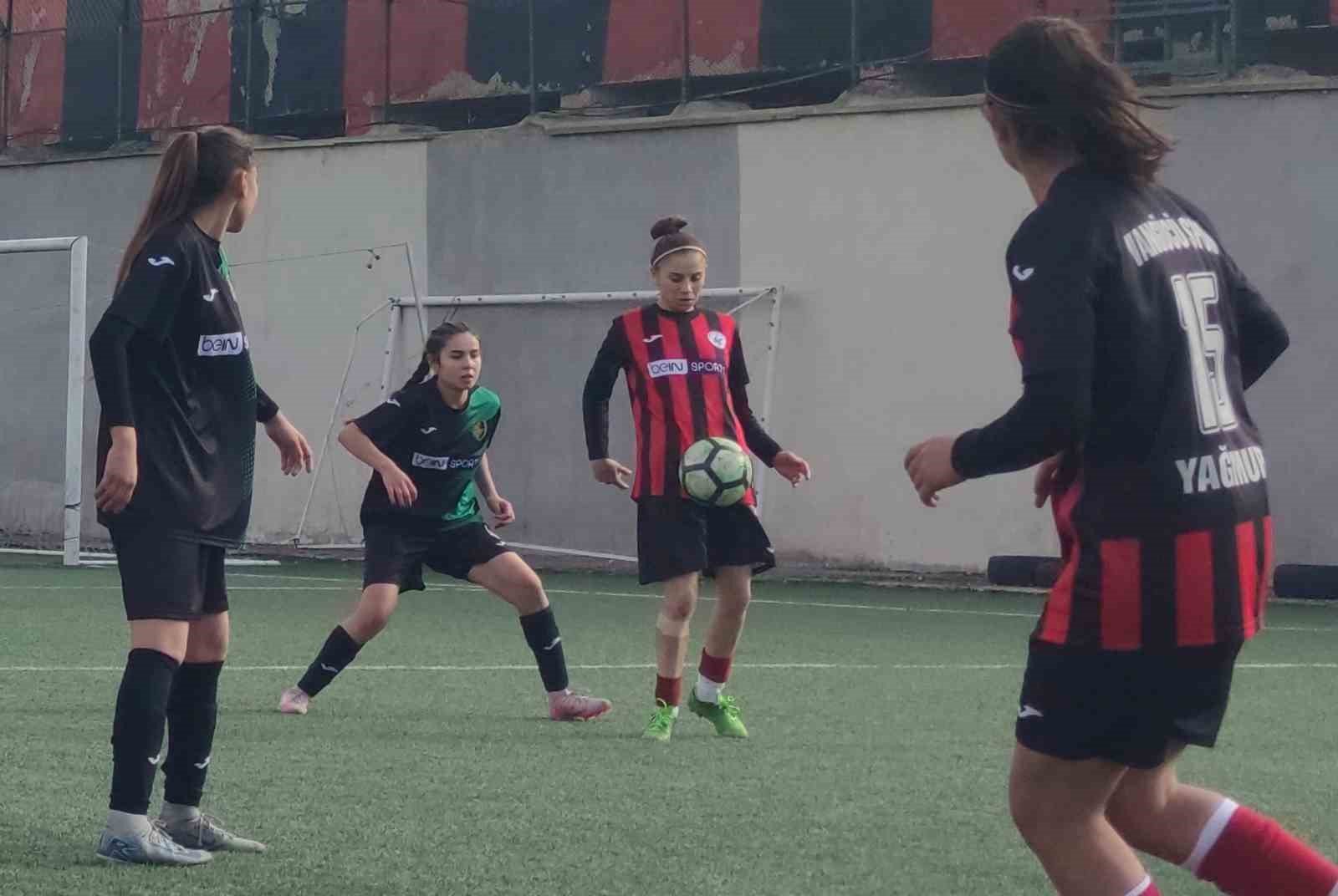 TFF Kadınlar 2. Lig: Vangücü SK: 4 - Kahramanmaraş Anadolu SK: 2