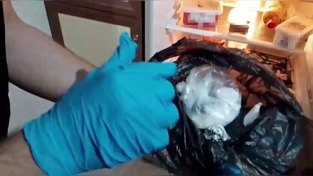 Buzdolabında kokain yakalattı, “İçiciyim” dedi ama tutuklandı