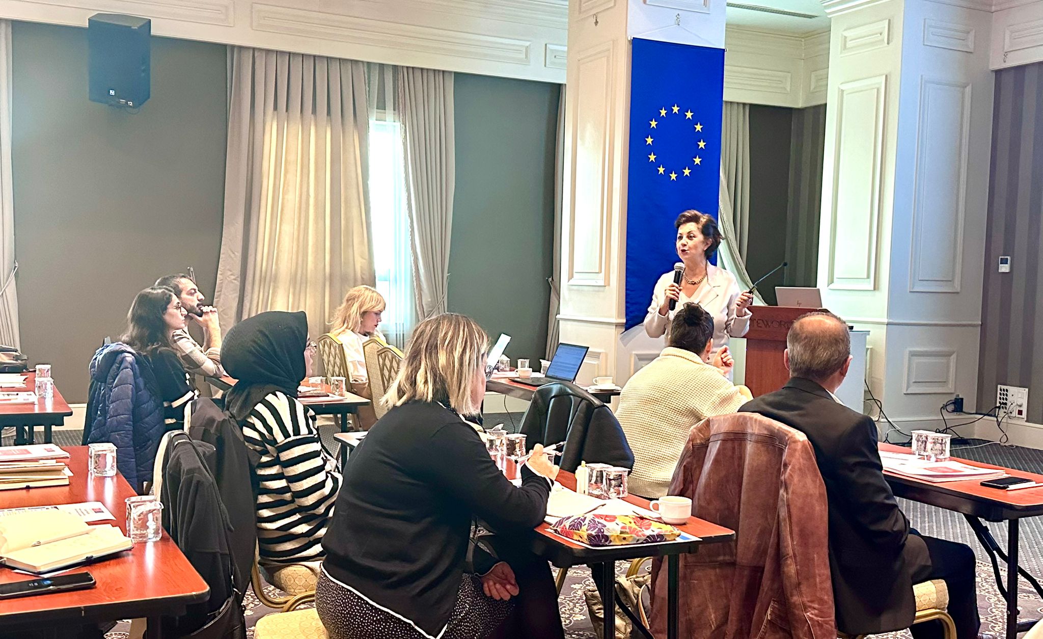 Van’da Gazetecilere Özel “Çocuk Hakları Çalıştayı”