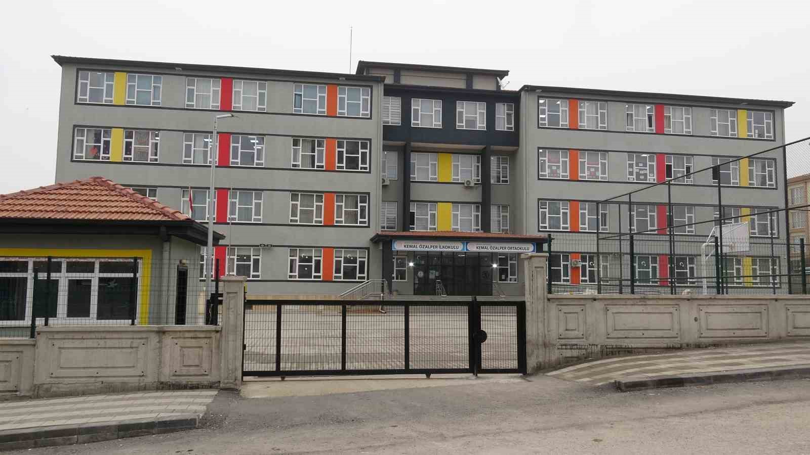 Malatya’da 12 yaşındaki öğrenci sınıfta kalp krizi geçirerek hayatını kaybetti