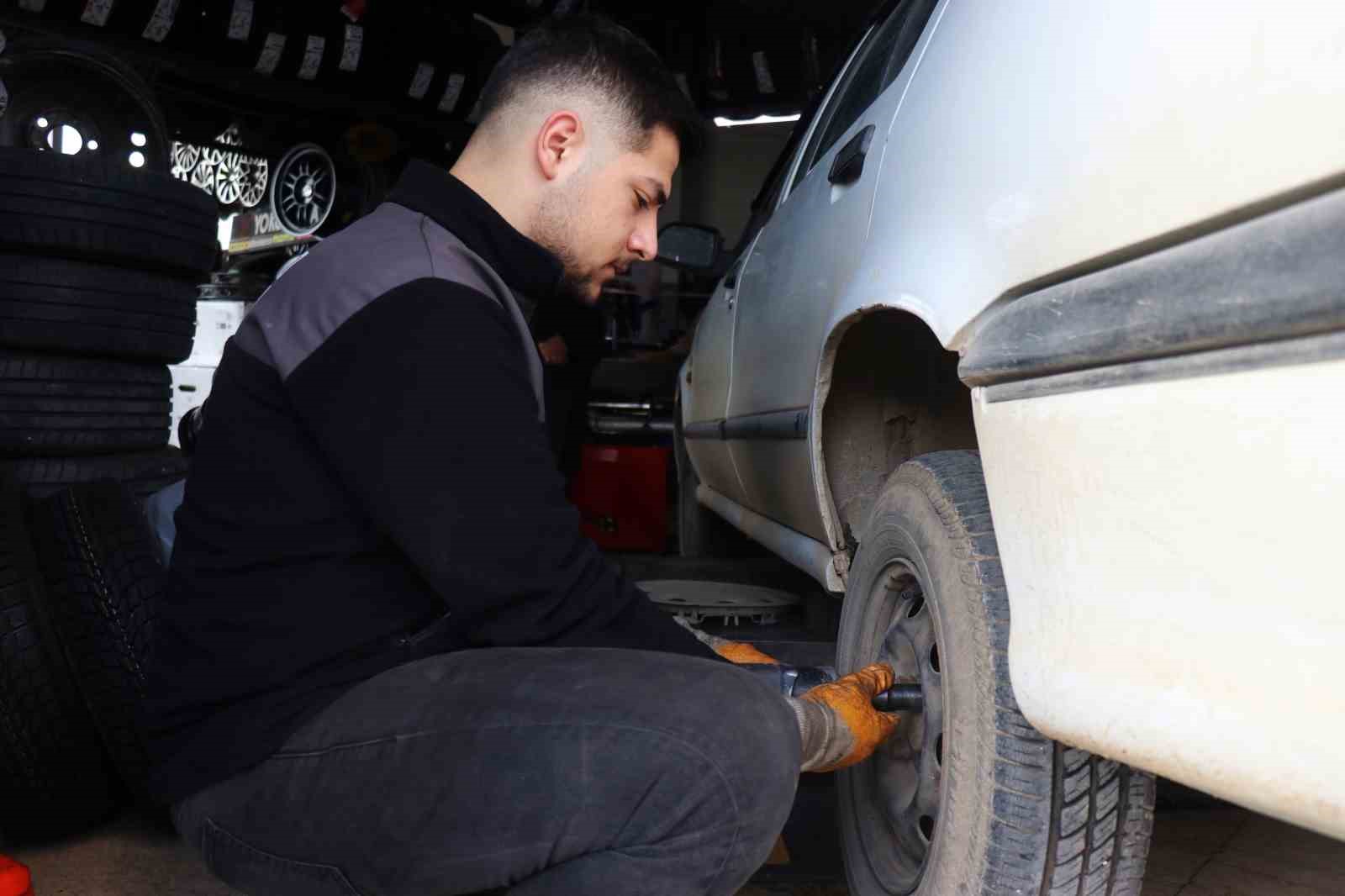 Ceza yemek istemeyen sürücüler dikkat: Zorunlu kış lastiği uygulaması başladı